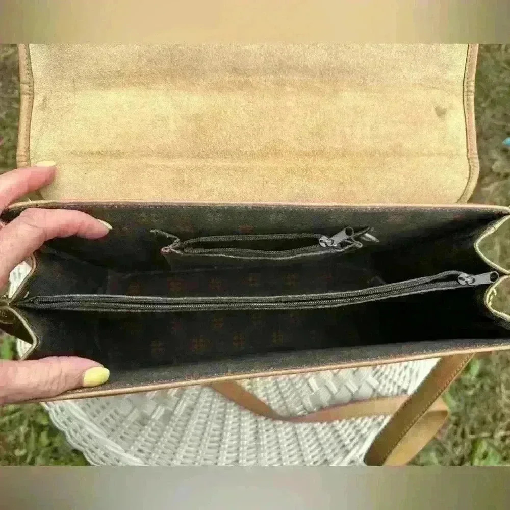Rosemary Classic bag. Vintage purse. Jackie O vibes. Briefcase purse. Neutral - Picture 6 of 13
